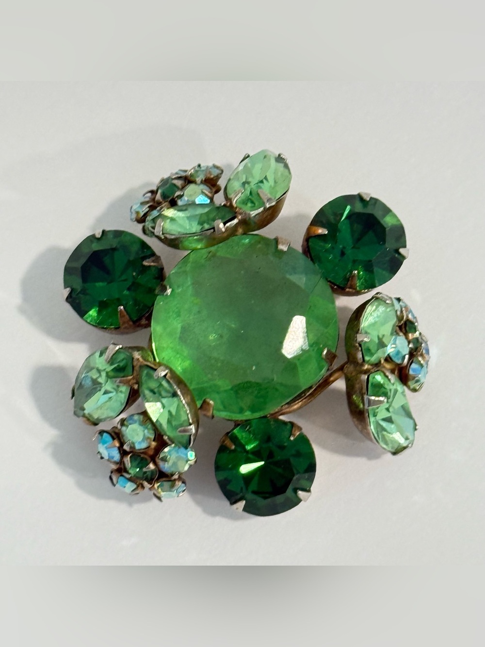 Vintage Regency Dome Green Brooch Rhinestone Cluster Jewelry Round
